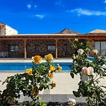 - Upper Deck Double In Barbuja Apartment Tefia