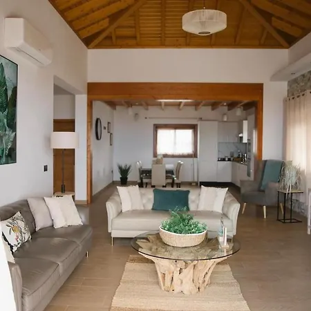 - Upper Deck Double In Barbuja Apartment Tefia